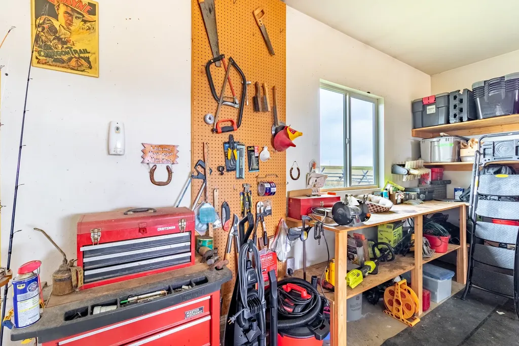 12 Bench Road Whitehall MT 59759