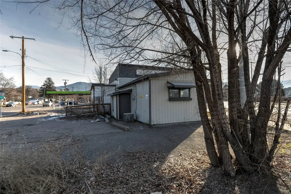 1256-1260 W Broadway Street Missoula MT 59802