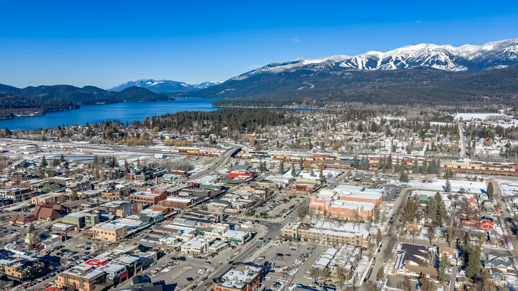 533 & 541 E 2nd Street Whitefish MT 59937