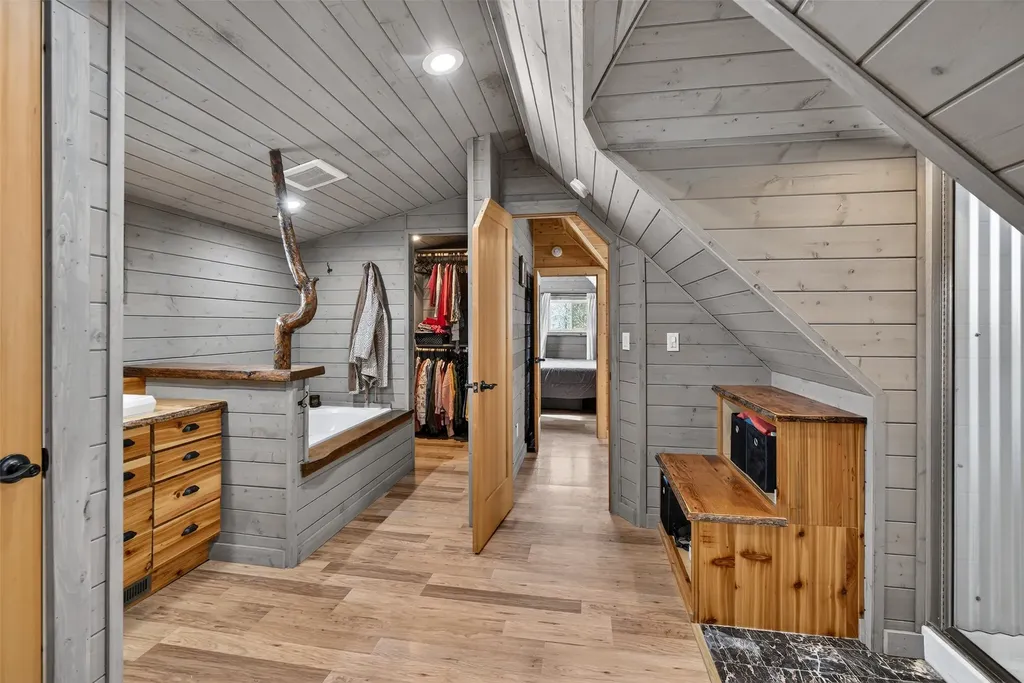 700 Eastside Road Troy MT 59935