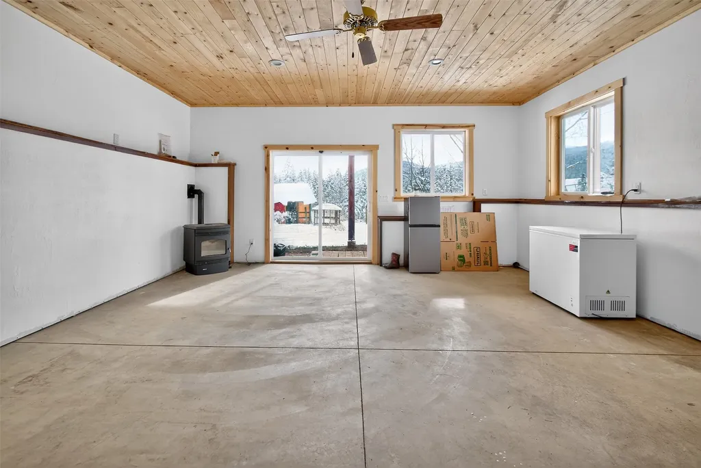 700 Eastside Road Troy MT 59935