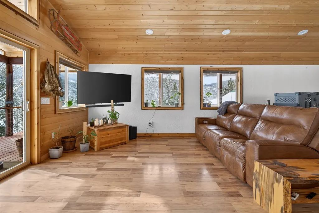 700 Eastside Road Troy MT 59935