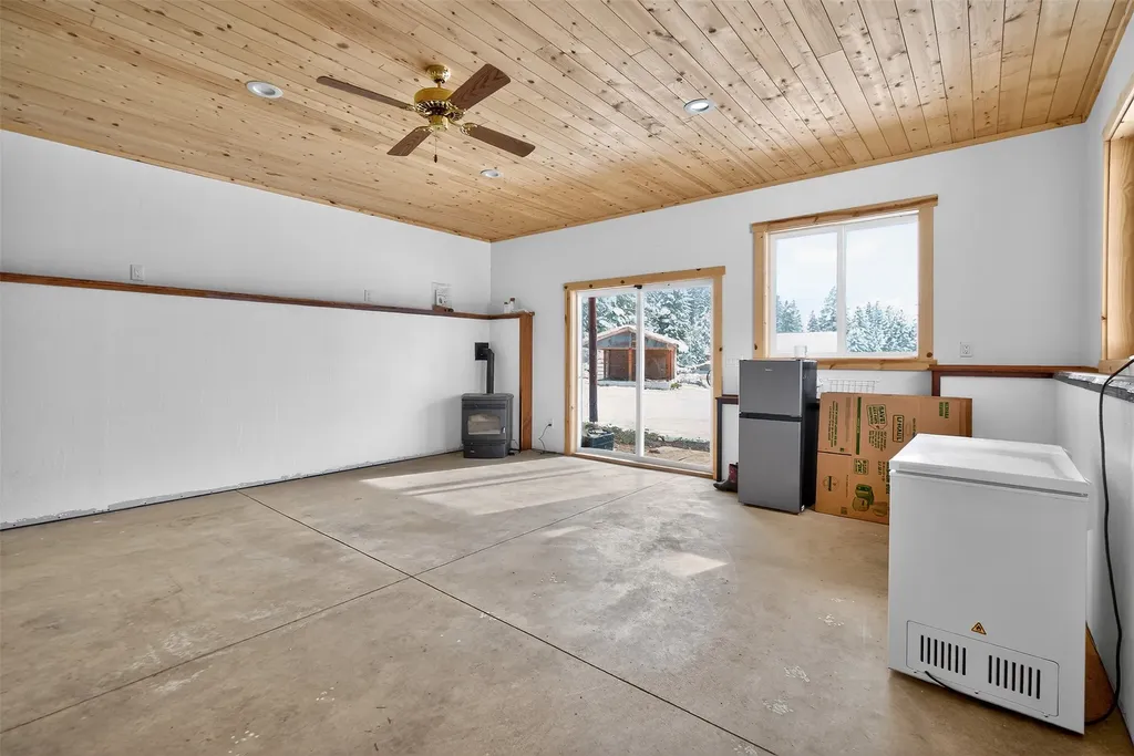 700 Eastside Road Troy MT 59935
