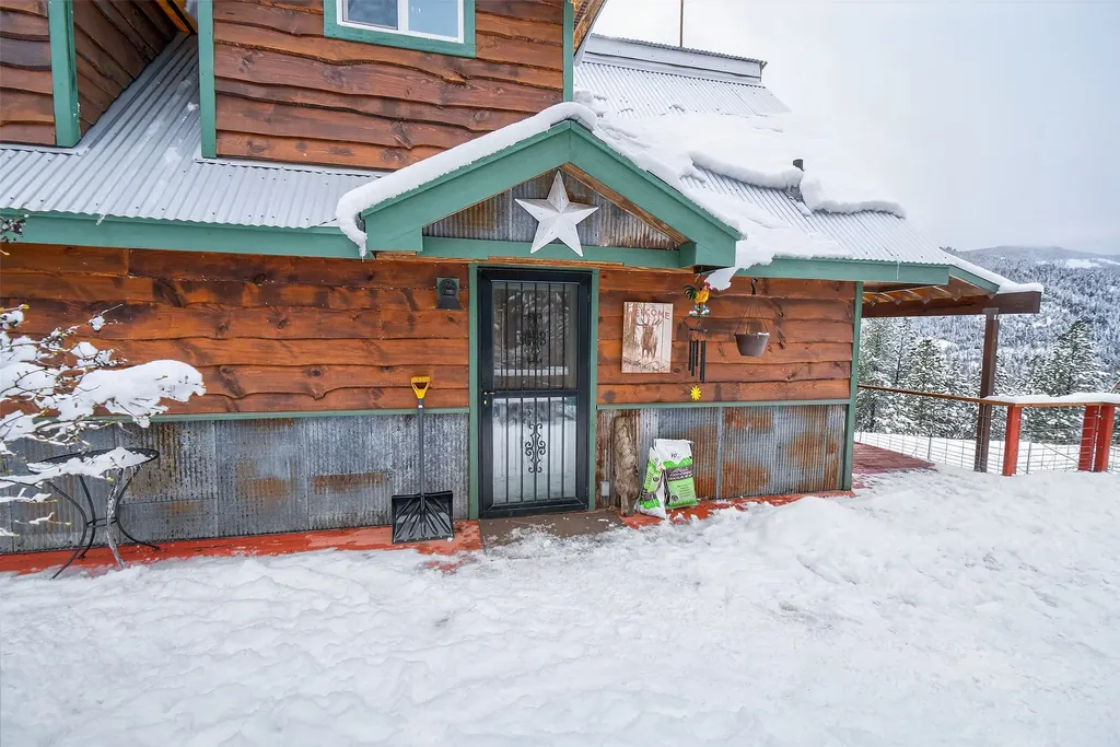 700 Eastside Road Troy MT 59935