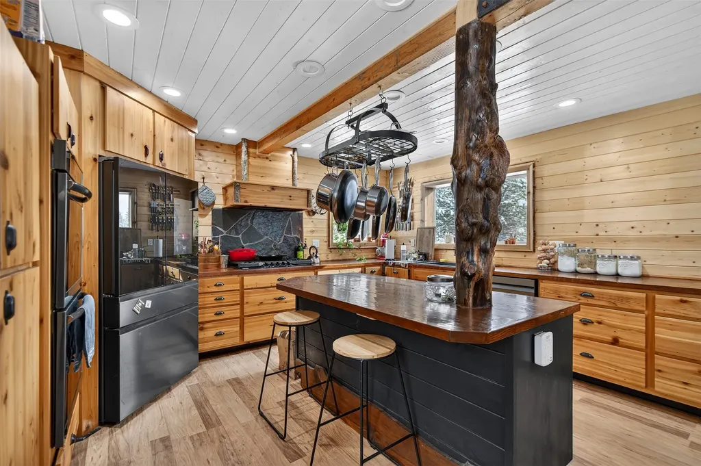 700 Eastside Road Troy MT 59935