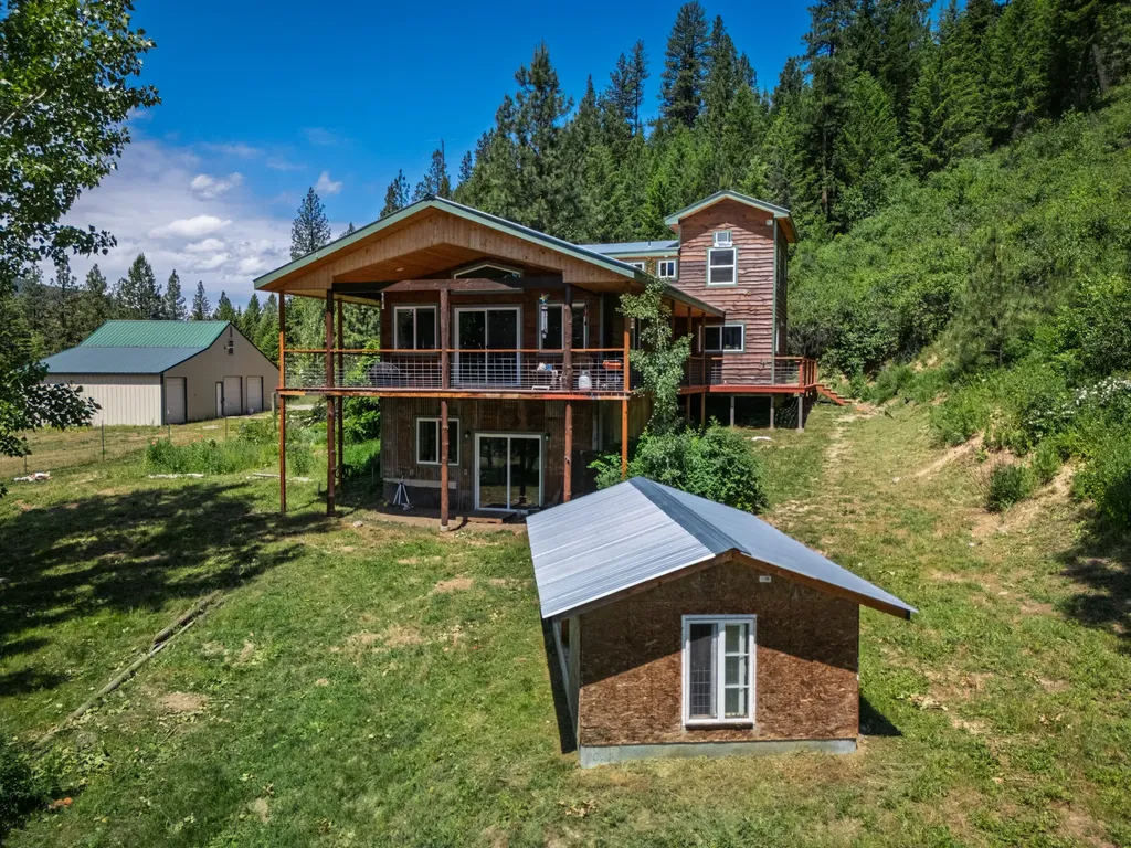 700 Eastside Road Troy MT 59935