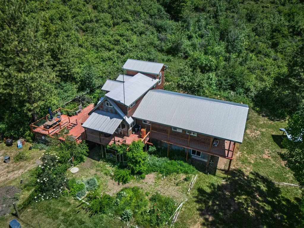 700 Eastside Road Troy MT 59935