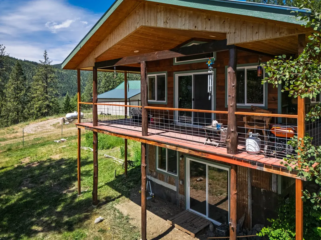 700 Eastside Road Troy MT 59935