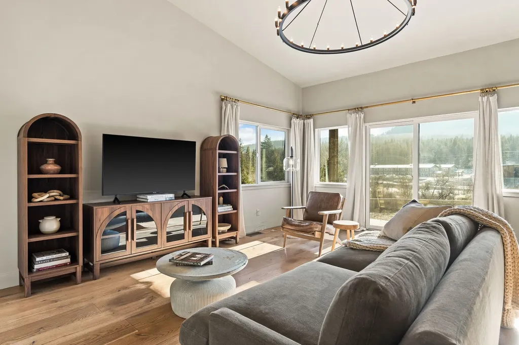 138 Crystal View Court Lakeside MT 59922