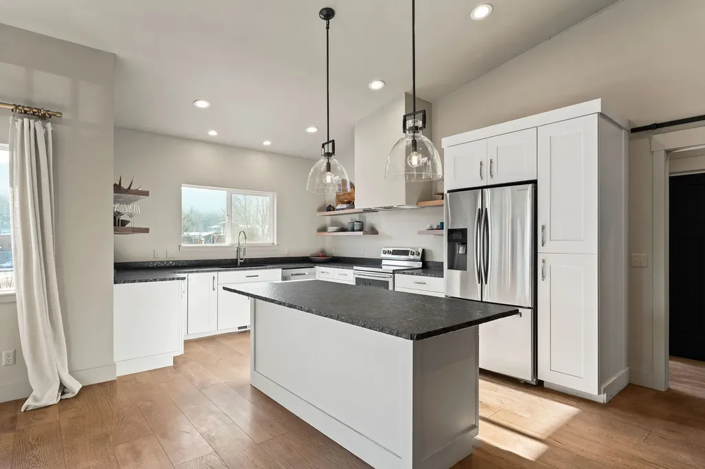 138 Crystal View Court Lakeside MT 59922