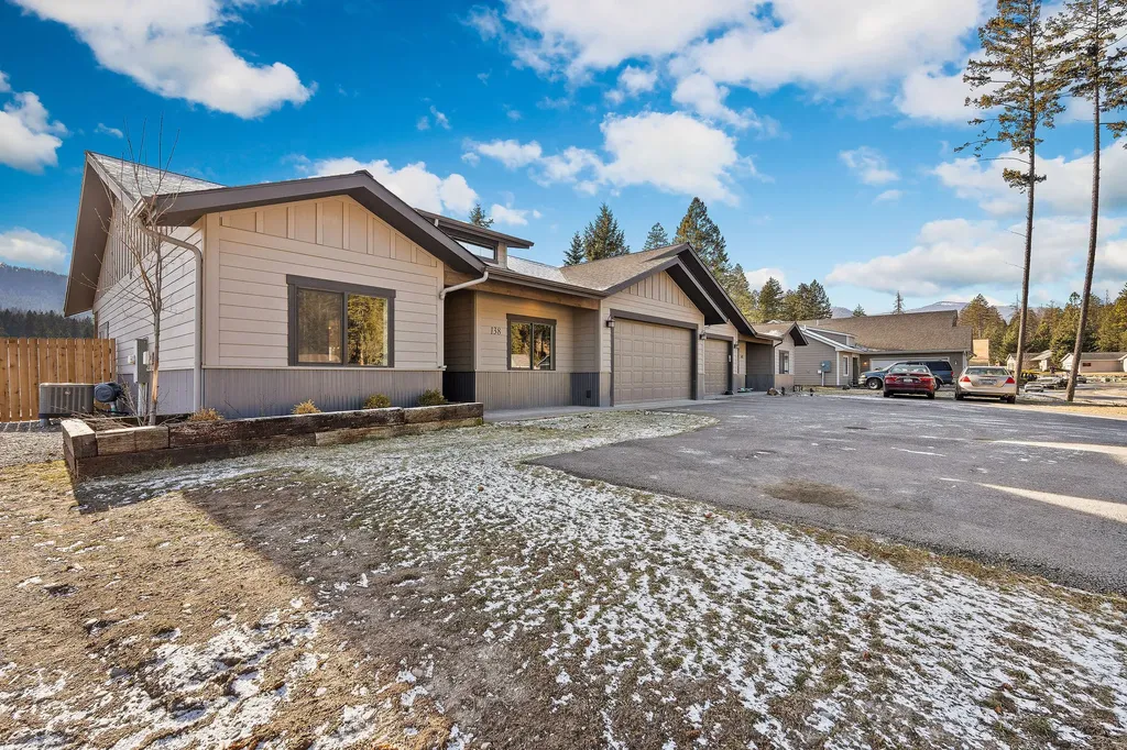 138 Crystal View Court Lakeside MT 59922