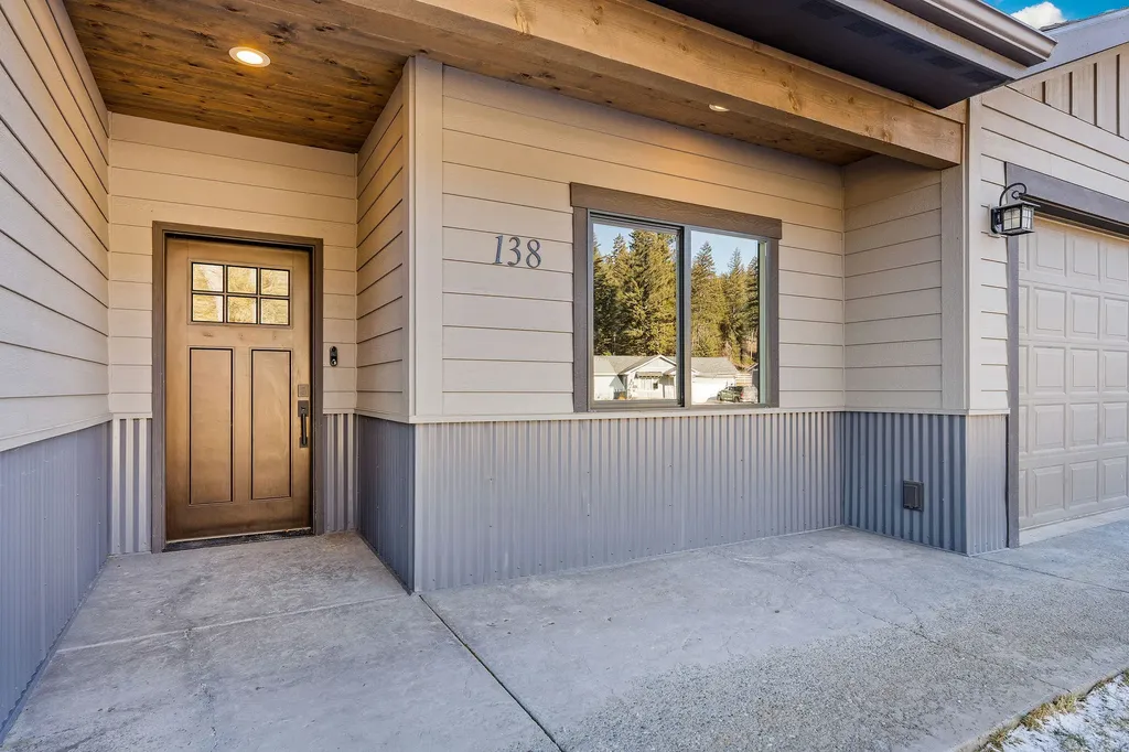 138 Crystal View Court Lakeside MT 59922