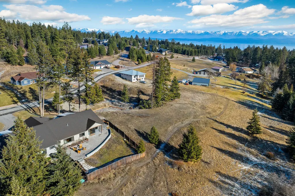 138 Crystal View Court Lakeside MT 59922