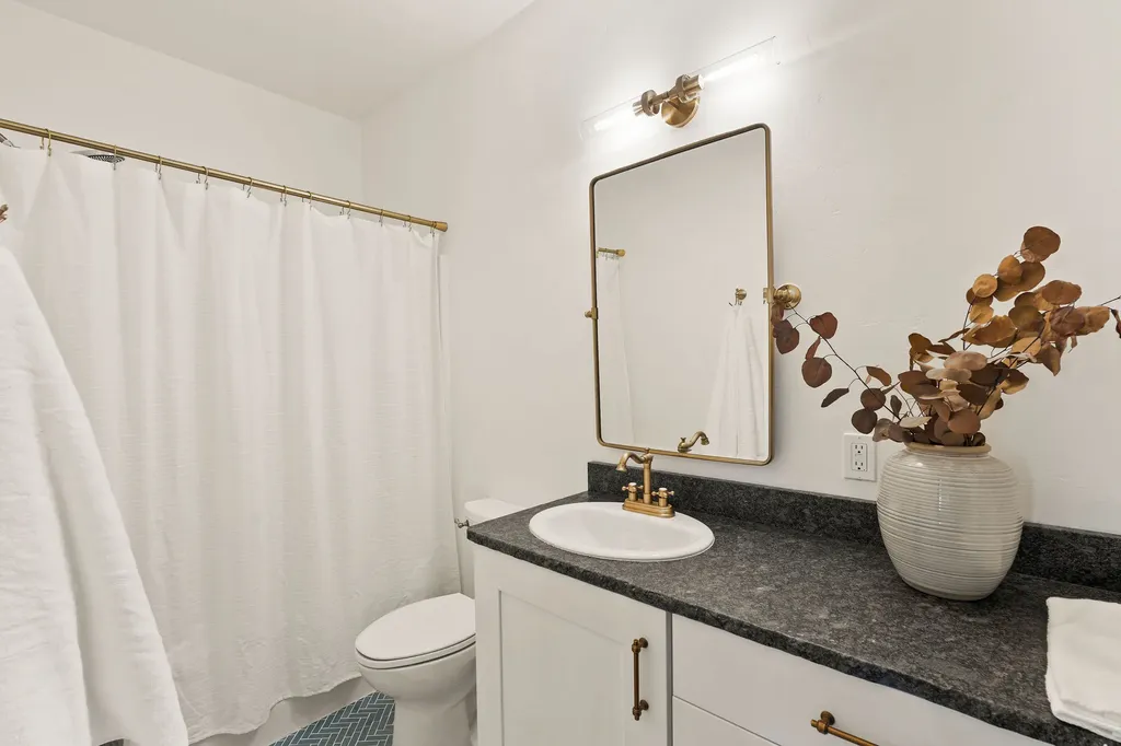 138 Crystal View Court Lakeside MT 59922