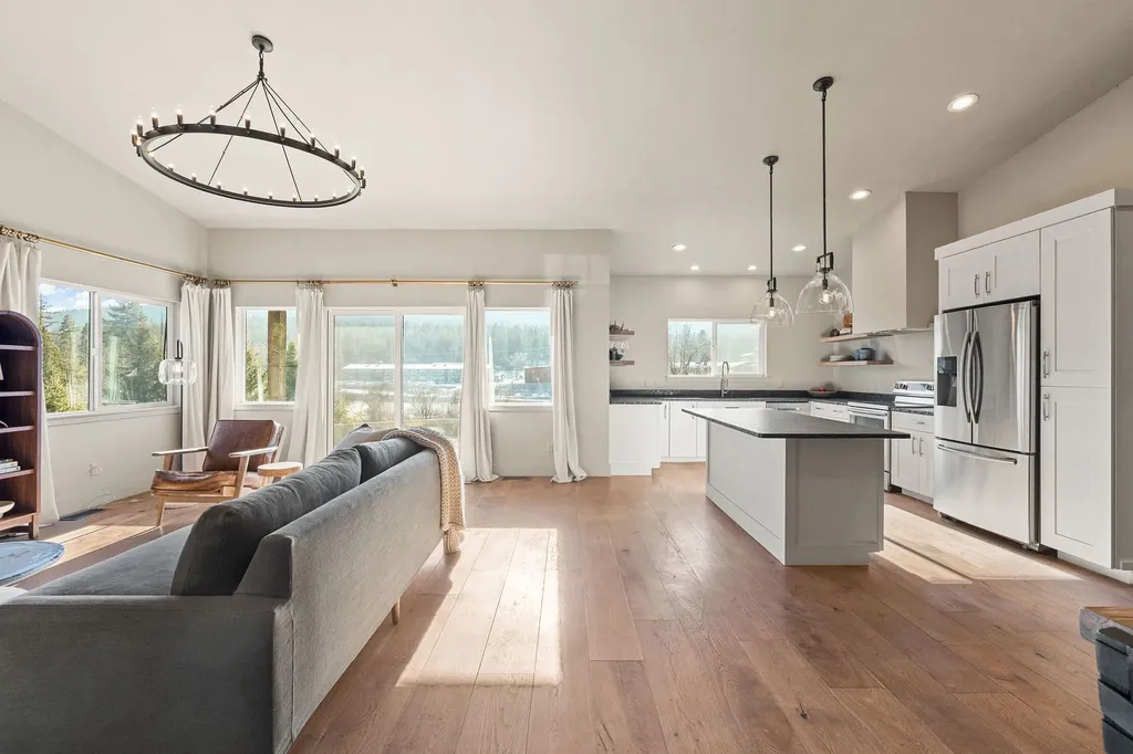 138 Crystal View Court Lakeside MT 59922