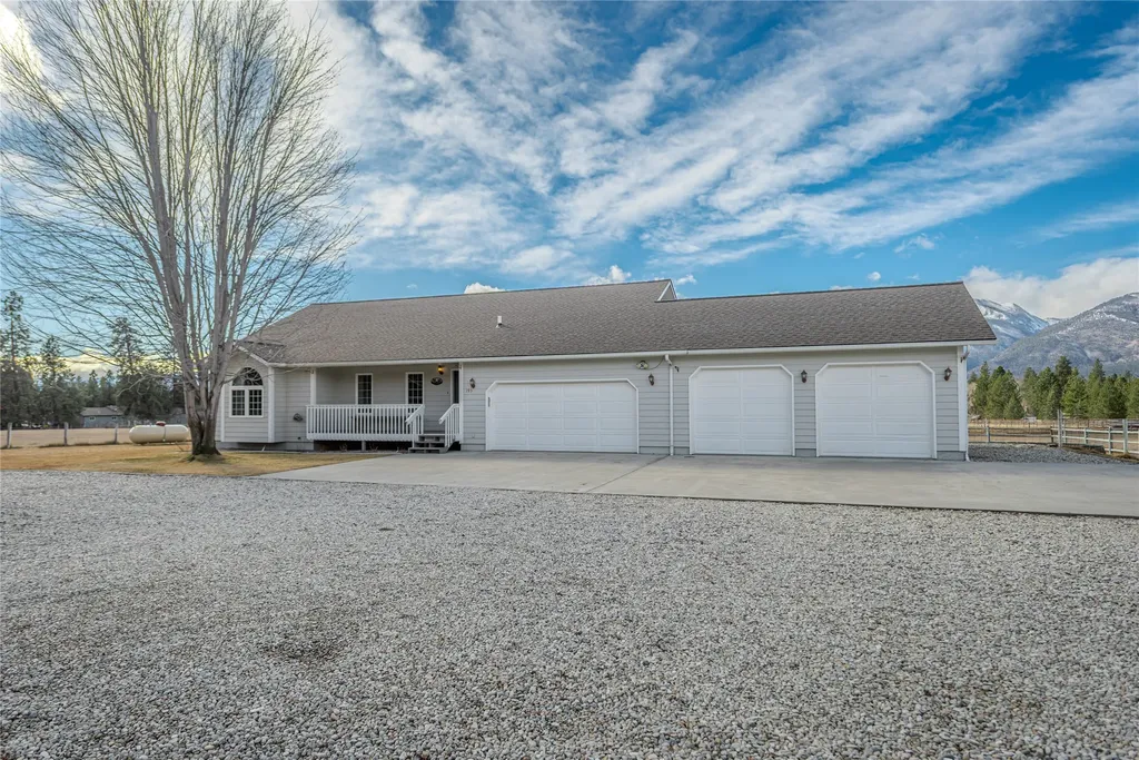 193 Cormoret Loop Florence MT 59833