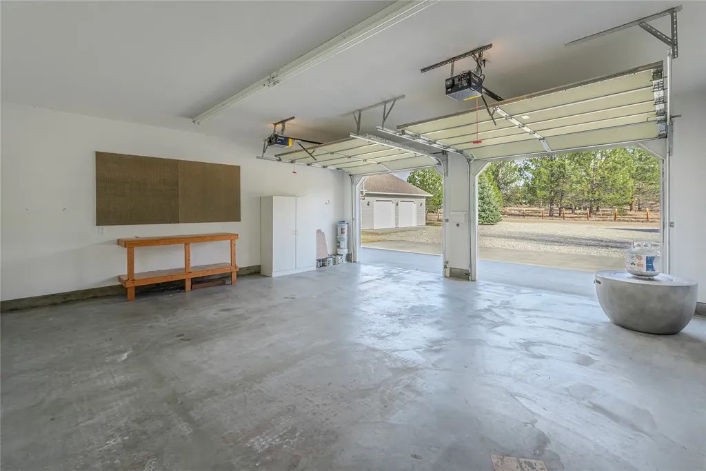 193 Cormoret Loop Florence MT 59833