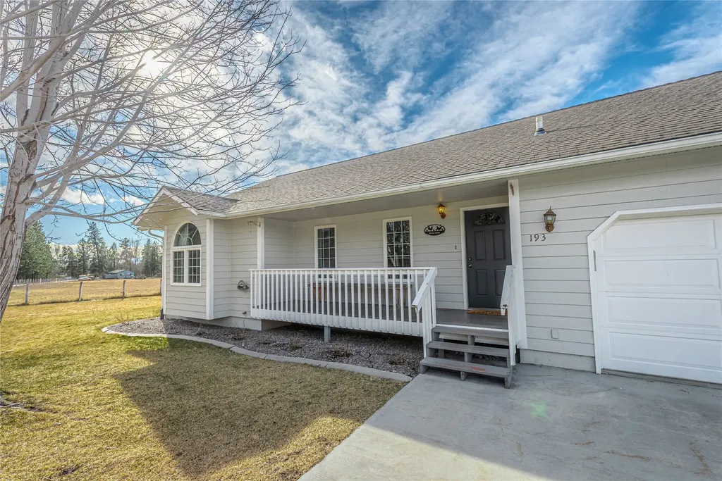 193 Cormoret Loop Florence MT 59833