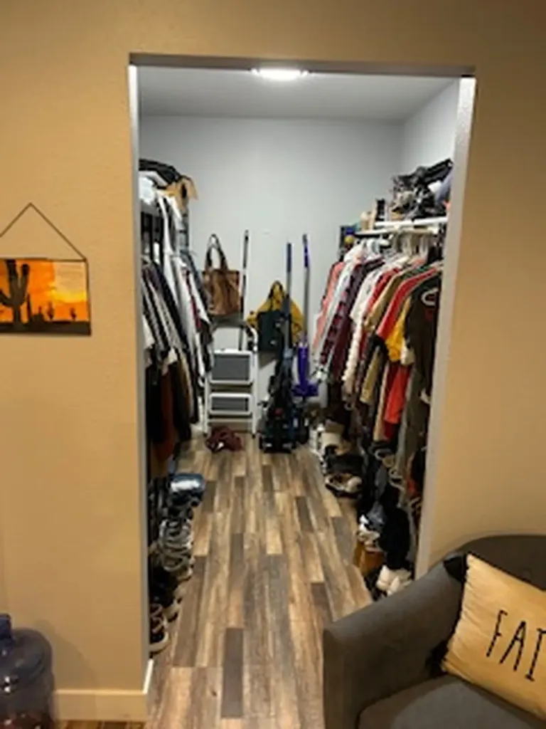 315 E Allard Street Glendive MT 59330