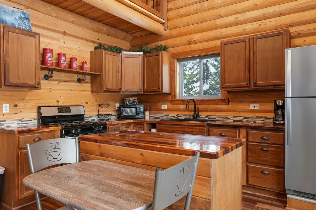 37 Rudolph Court Haugan MT 59842
