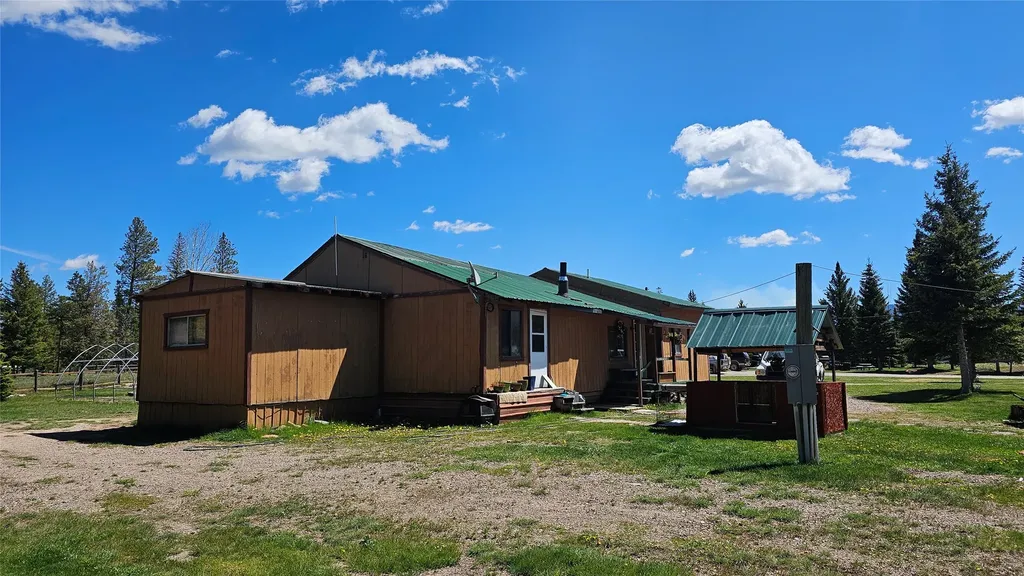 4176 E Willow Creek Road Lincoln MT 59639