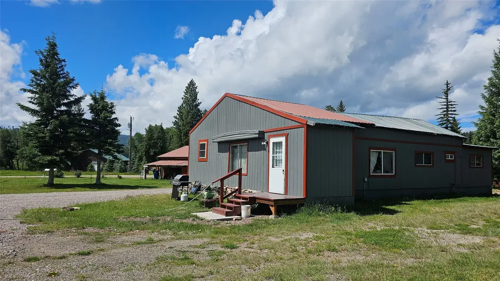 4176 E Willow Creek Road Lincoln MT 59639