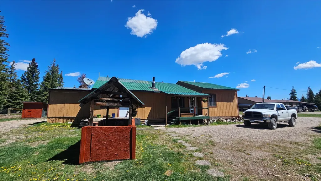 4176 E Willow Creek Road Lincoln MT 59639