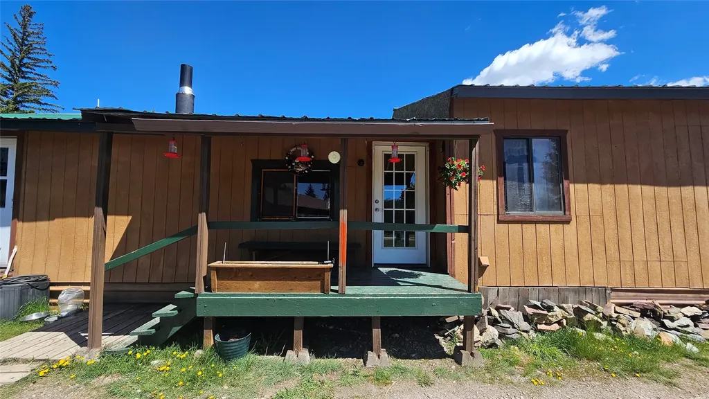 4176 E Willow Creek Road Lincoln MT 59639