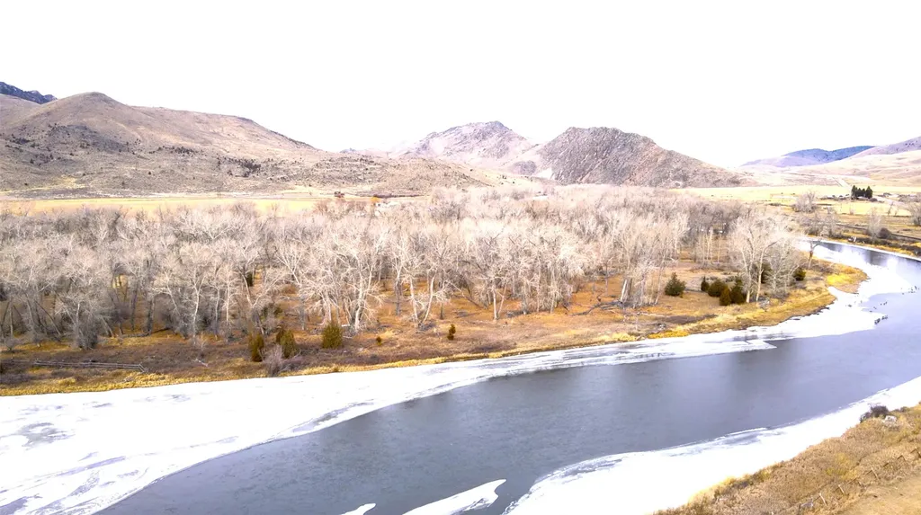 240 Ponderosa Road Melrose MT 59743