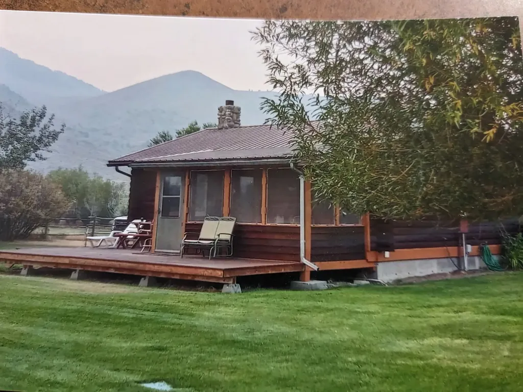 240 Ponderosa Road Melrose MT 59743