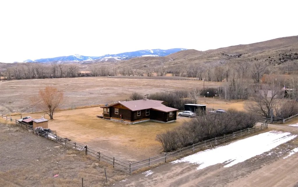 240 Ponderosa Road Melrose MT 59743