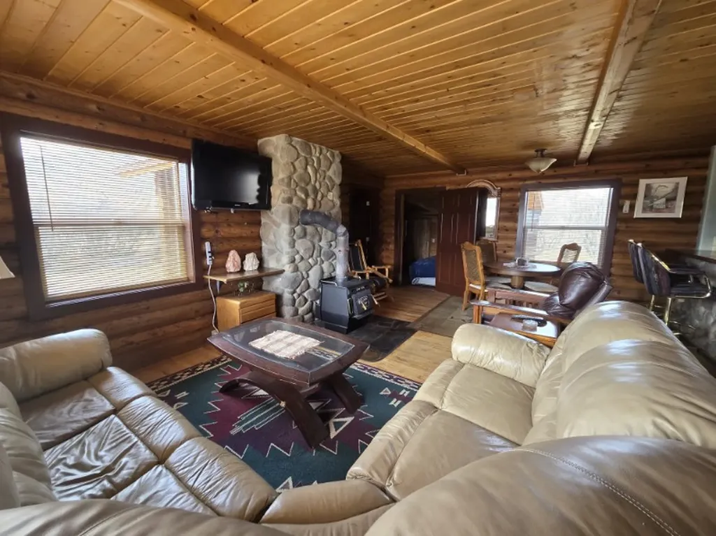 240 Ponderosa Road Melrose MT 59743