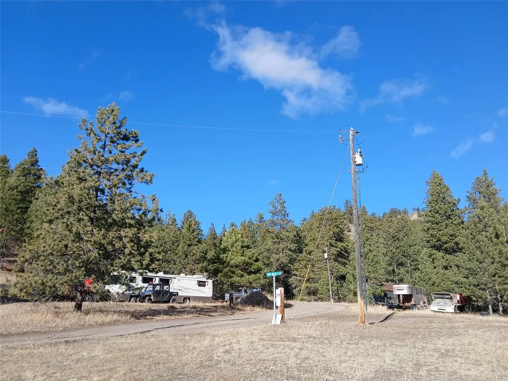 Nhn Sugarloaf Mountain Lane Cascade MT 59421