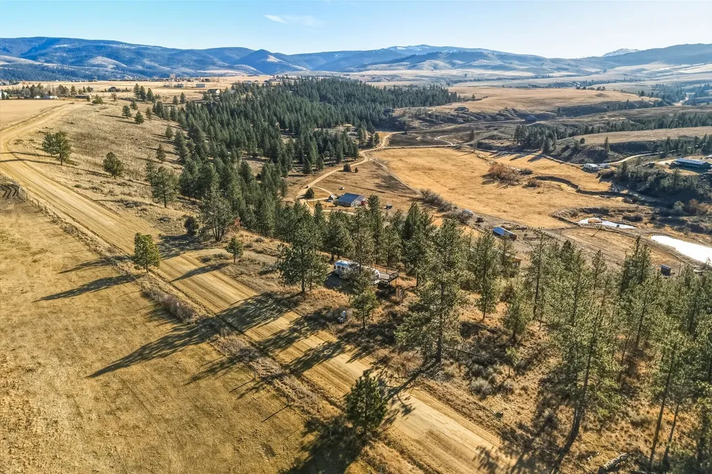 2019 S Sunset Bench Road Stevensville MT 59870