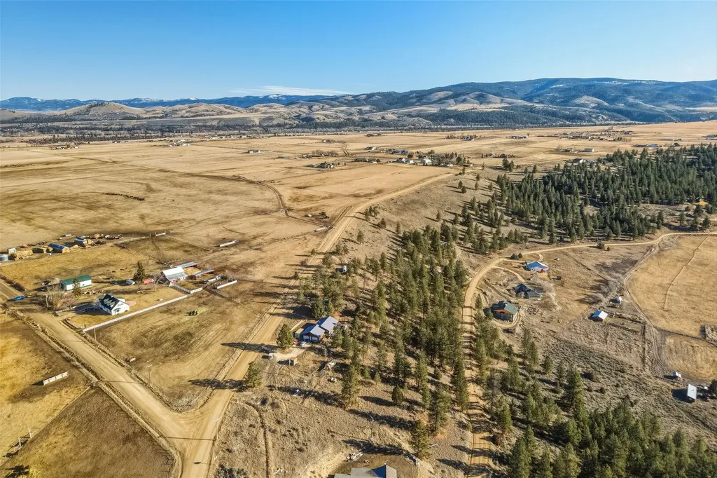 2019 S Sunset Bench Road Stevensville MT 59870