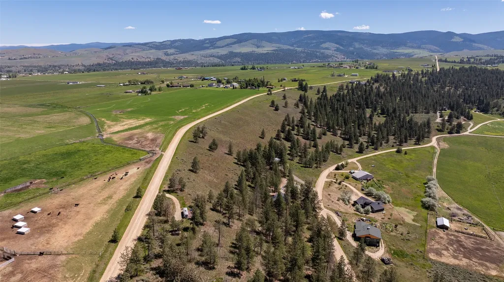 2019 S Sunset Bench Road Stevensville MT 59870
