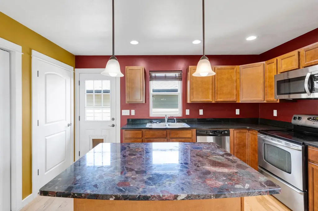 2337 S 3rd Street W Missoula MT 59801
