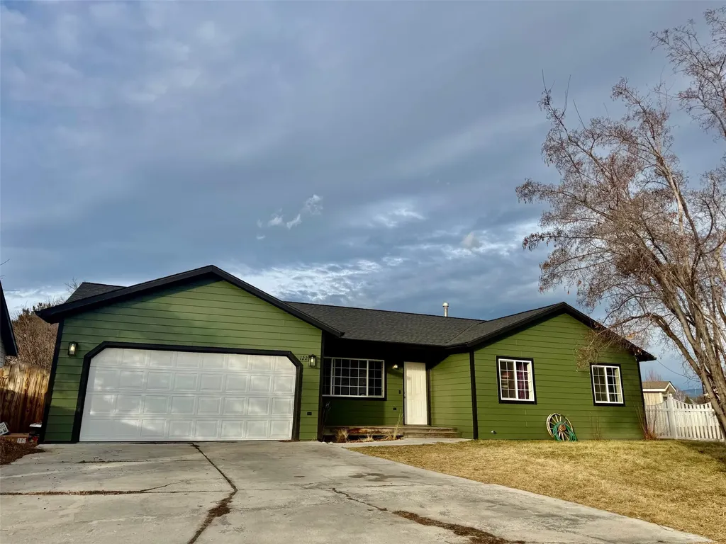 122 Harry Court Hamilton MT 59840