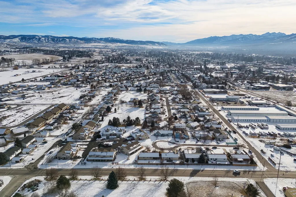 122 Harry Court Hamilton MT 59840