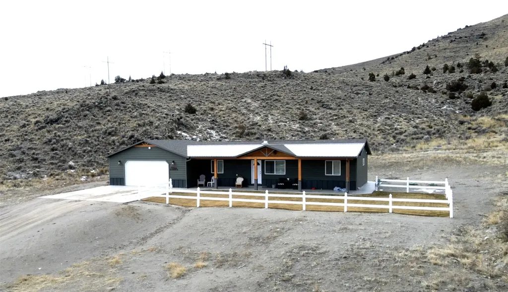 2651 Big Horn Road Melrose MT 59743