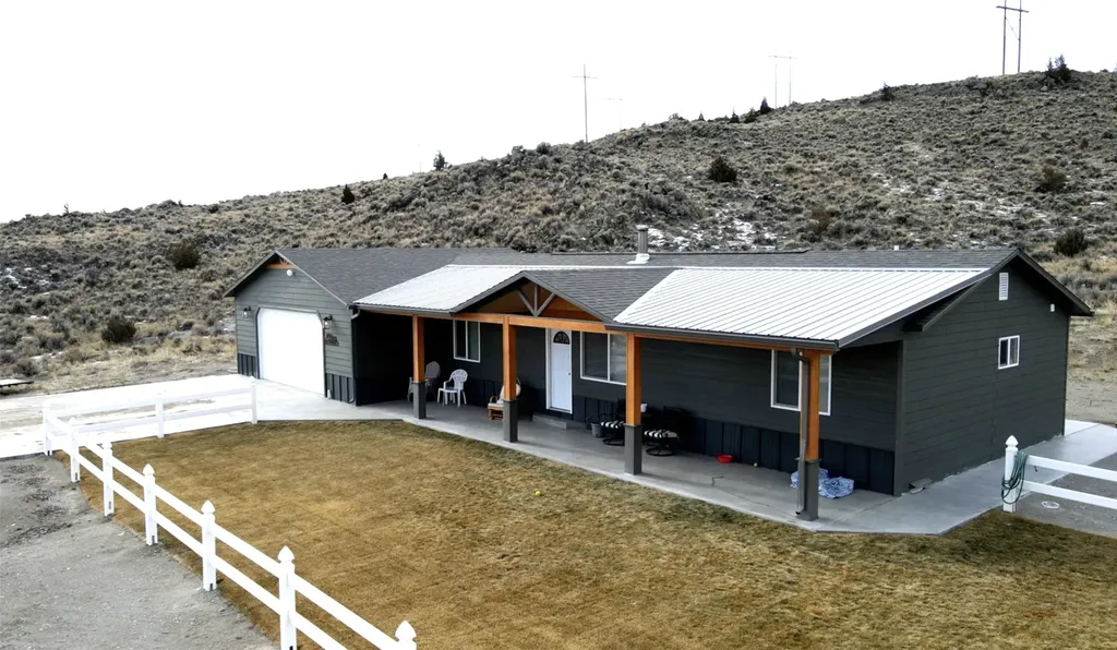 2651 Big Horn Road Melrose MT 59743