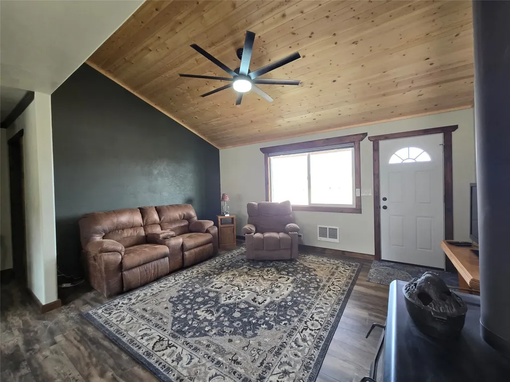 2651 Big Horn Road Melrose MT 59743