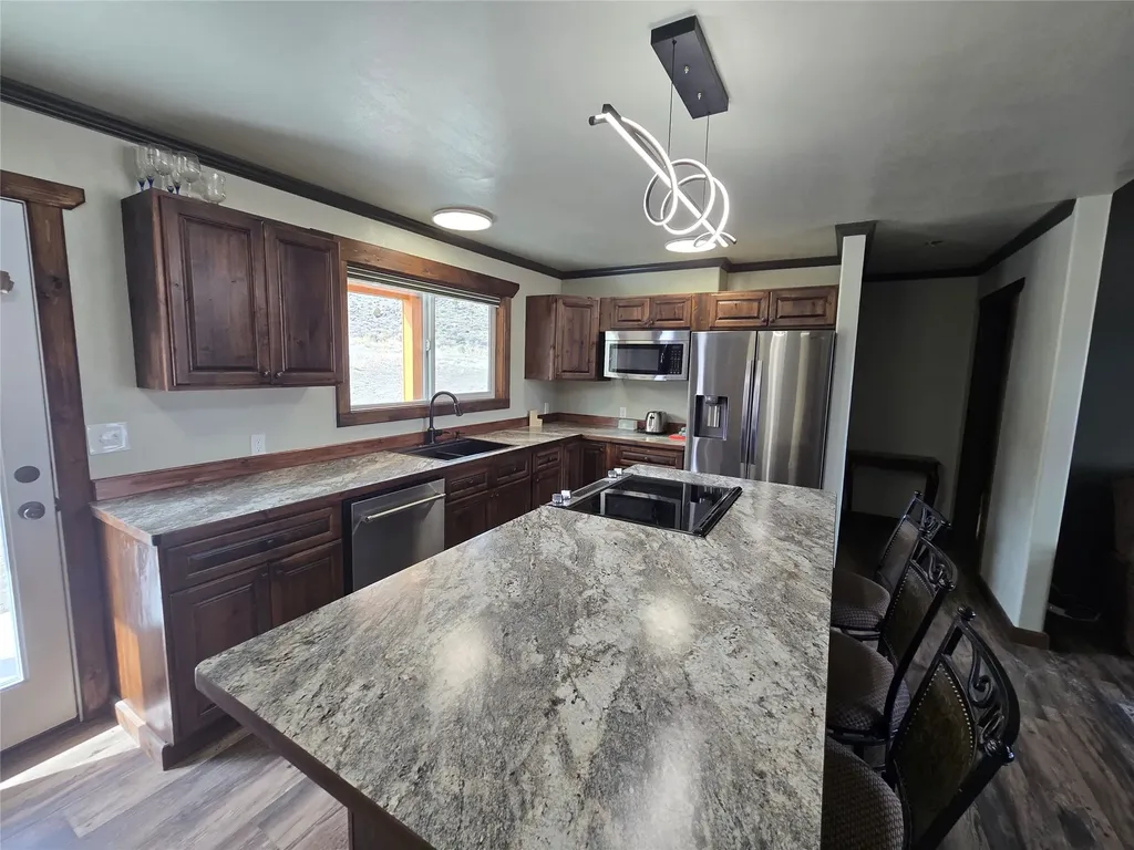 2651 Big Horn Road Melrose MT 59743