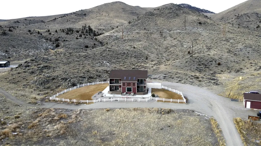 2651 Big Horn Road Melrose MT 59743