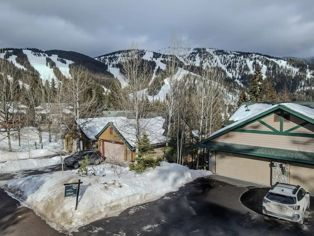 301 Wood Run Drive Whitefish MT 59937