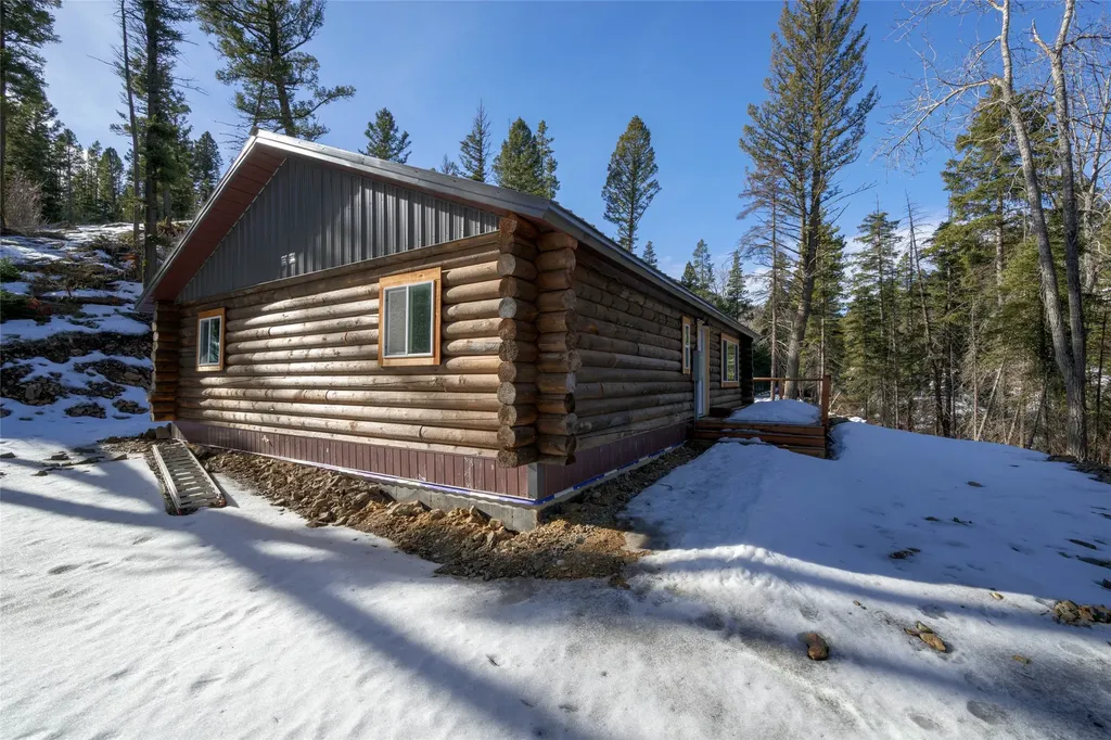 11045 Stemple Pass Road Lincoln MT 59639
