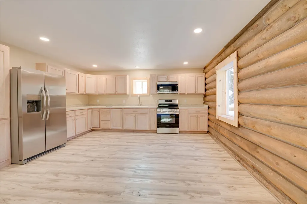 11045 Stemple Pass Road Lincoln MT 59639