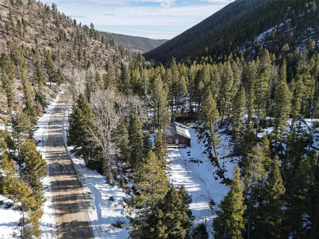 11045 Stemple Pass Road Lincoln MT 59639