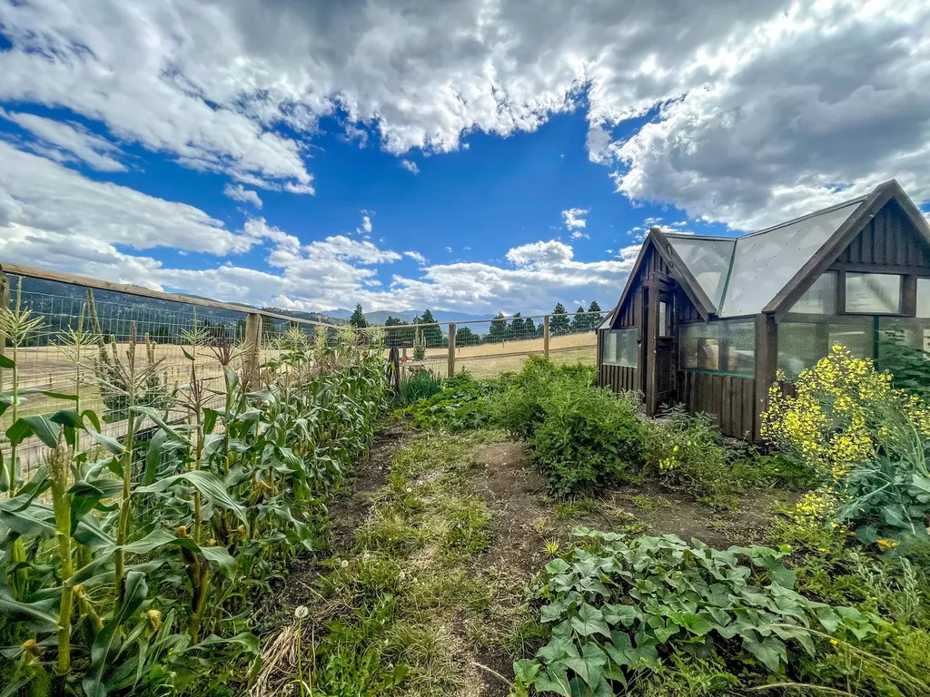 5 Alpine Valley Lane Clancy MT 59634