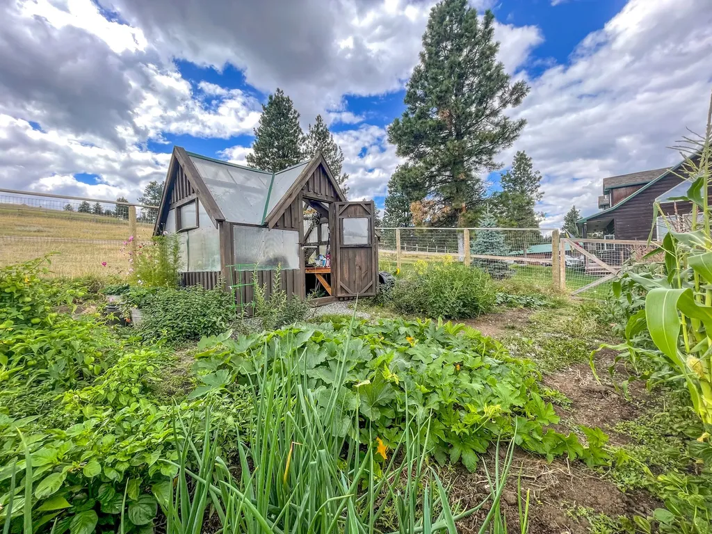 5 Alpine Valley Lane Clancy MT 59634